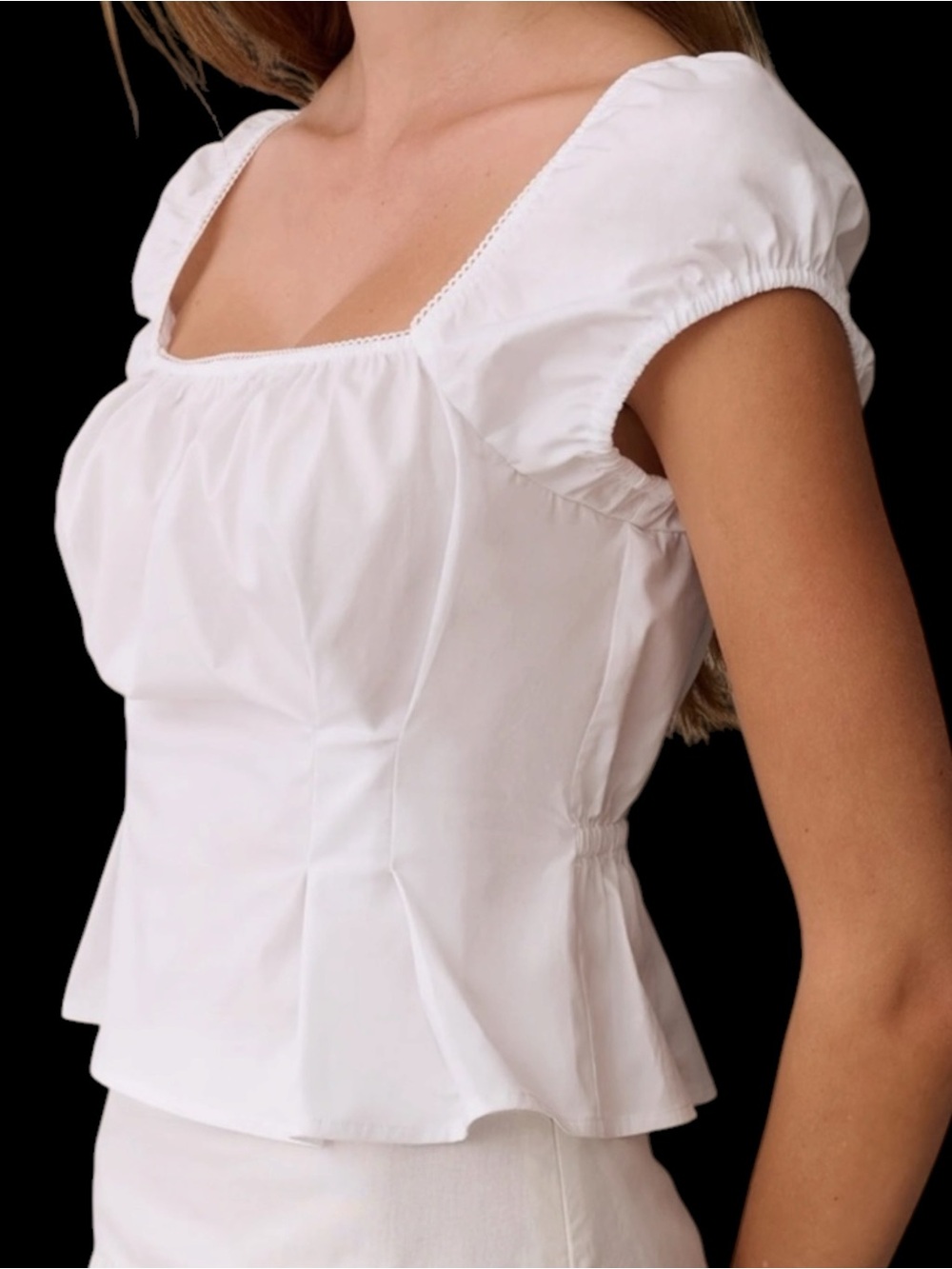 Few Moda Kourt Novalie Top White Puff Sleeve Peplum NWT